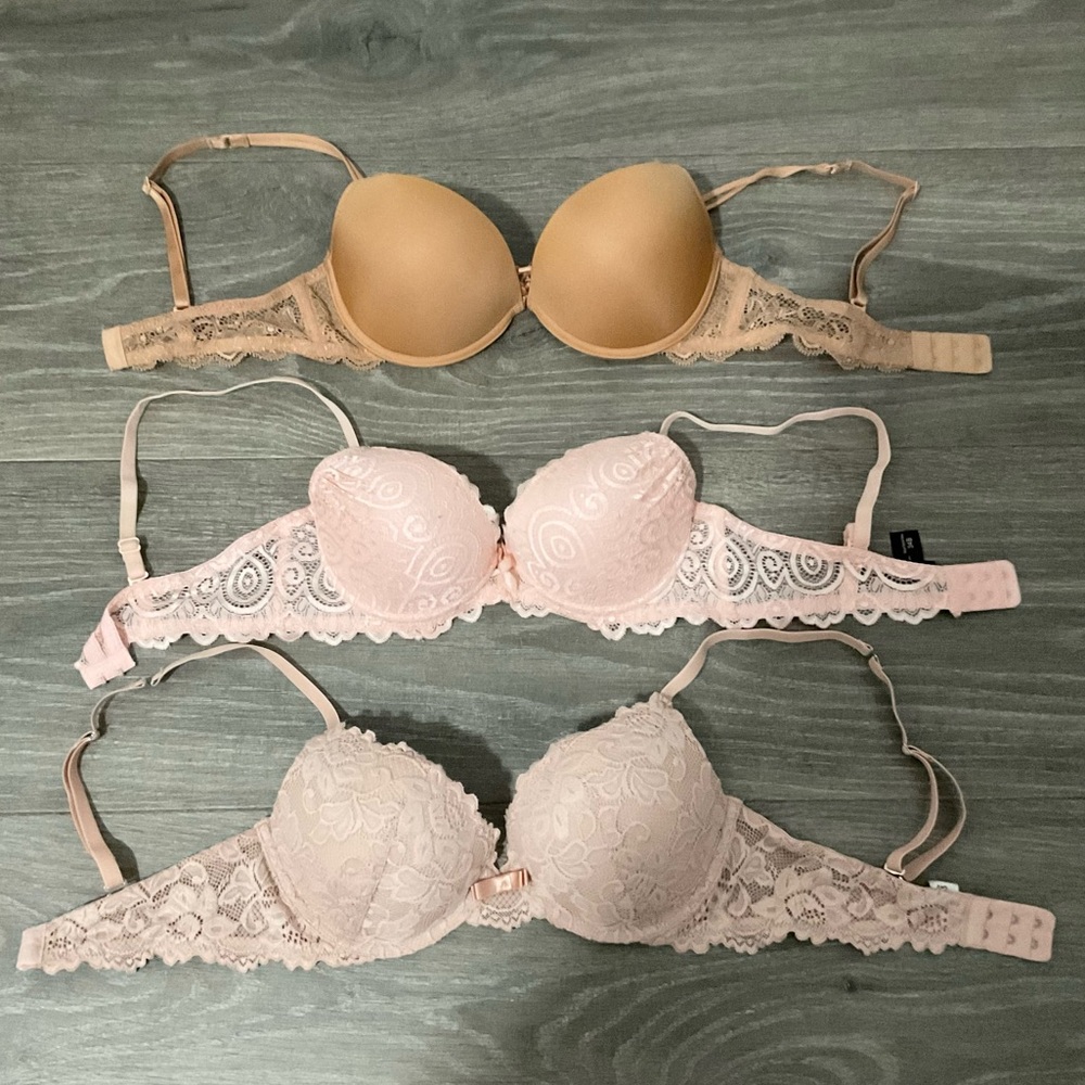Frederick’s of Hollywood Push Up Bra Bundle